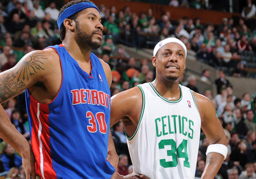 阿斯：费内巴切已与莱万初步接触，提供的一年半合同报价被拒（阿斯报称：费内巴切已与莱万开启接触，递交的18个月合约遭拒）