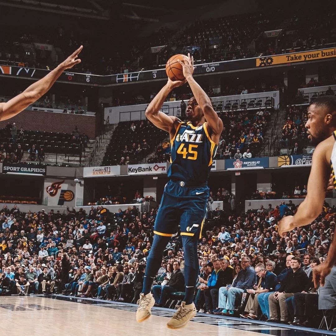 北京时间12月12日凌晨04：00，欧协联联赛阶段将上演一场典型的强弱对话。（欧协联联赛阶段强弱分明之战将于北京时间12月12日04：00打响）