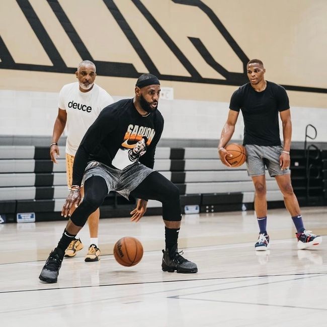 意甲半场：吉奥万破门，维罗纳2-0亚特兰大（意甲半场战报：吉奥万建功，维罗纳2-0领先亚特兰大）