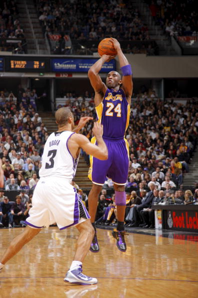 马斯切拉诺：阿连德因发烧没参加训练；温哥华队有很多好球员（马斯切拉诺：阿连德发烧缺席训练，温哥华阵中好手众多）