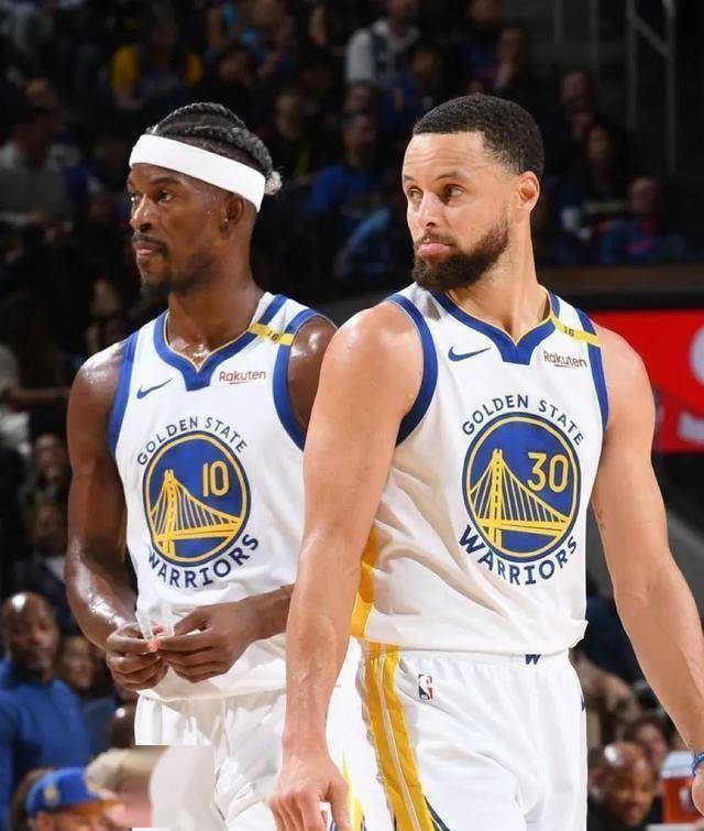 表现不稳，世体：巴萨对巴尔德和孔德当前展现的水平感到担忧（状态起伏，世体：巴萨担忧巴尔德与孔德当下的竞技水平）